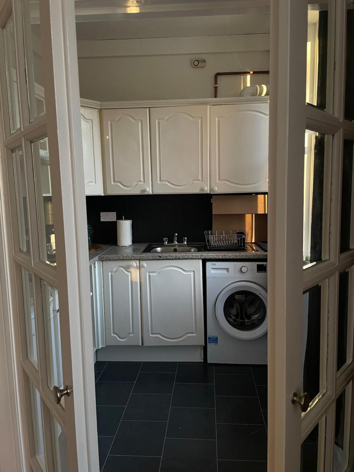 Cozy Flat In The Heart Of Leith Appartement EDI Buitenkant foto