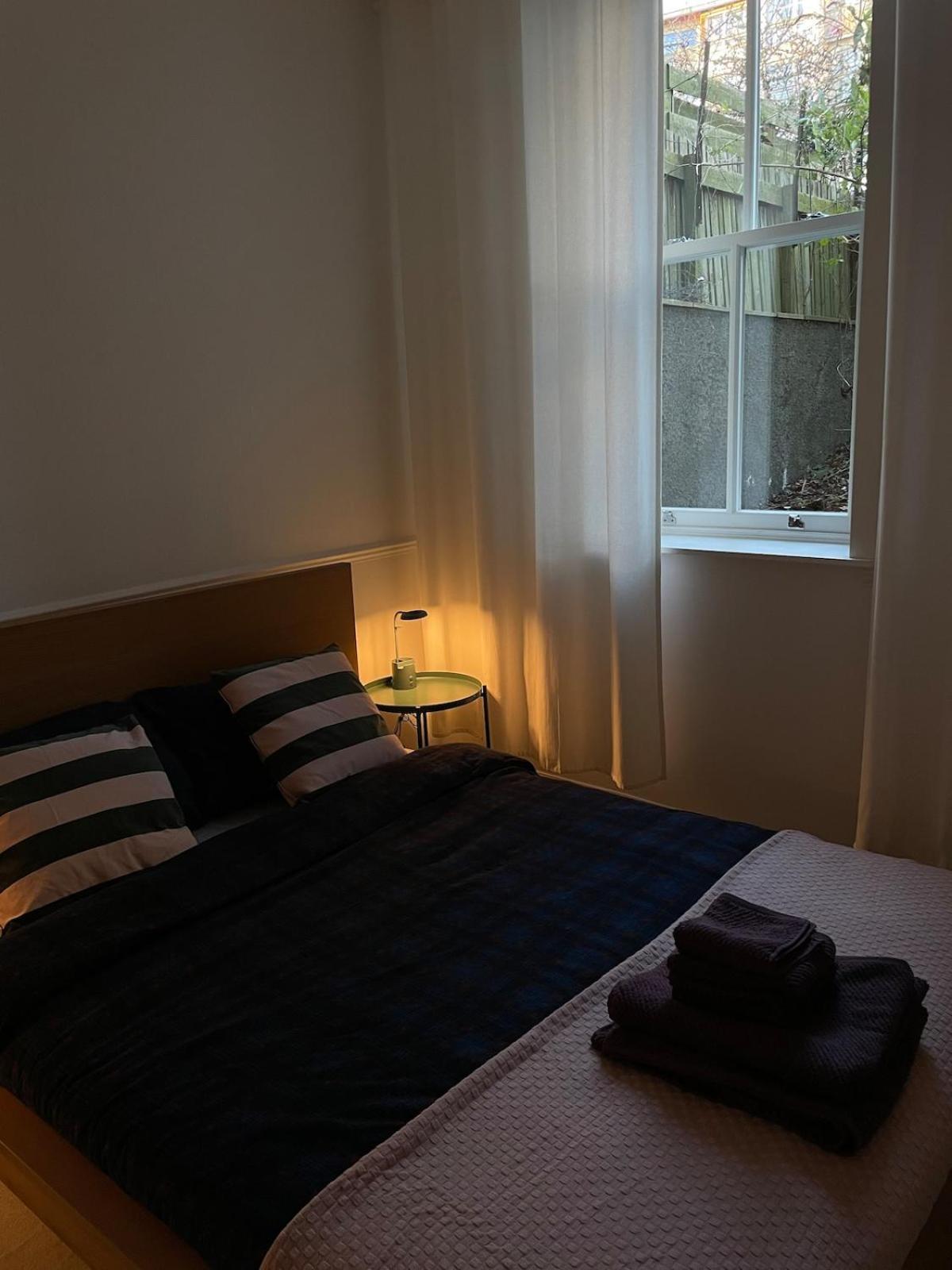 Cozy Flat In The Heart Of Leith Appartement EDI Buitenkant foto
